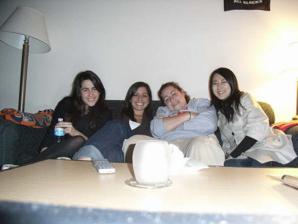 ルームメイトたちと ルームメイトたちと